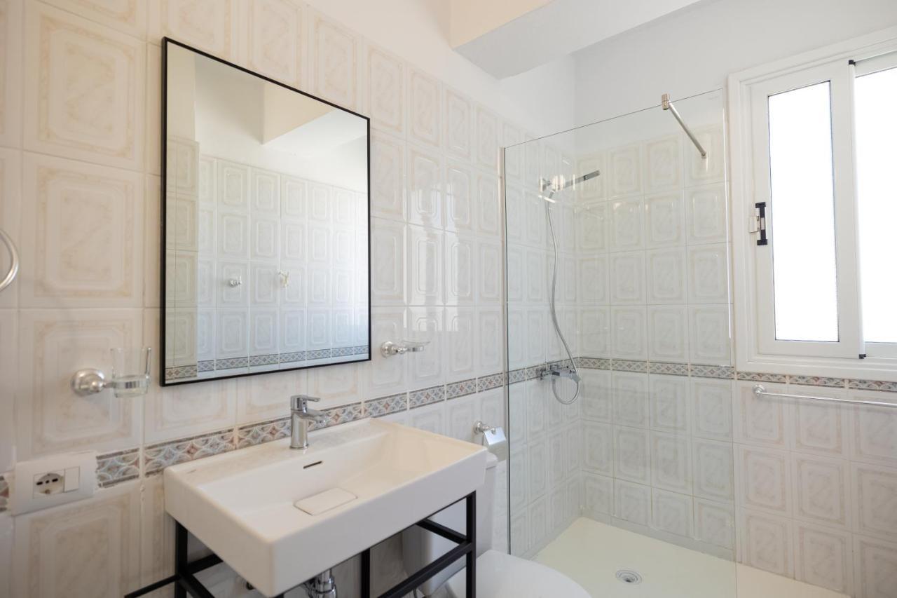 Victoria Lungomare Apartment Vlorë Exteriör bild