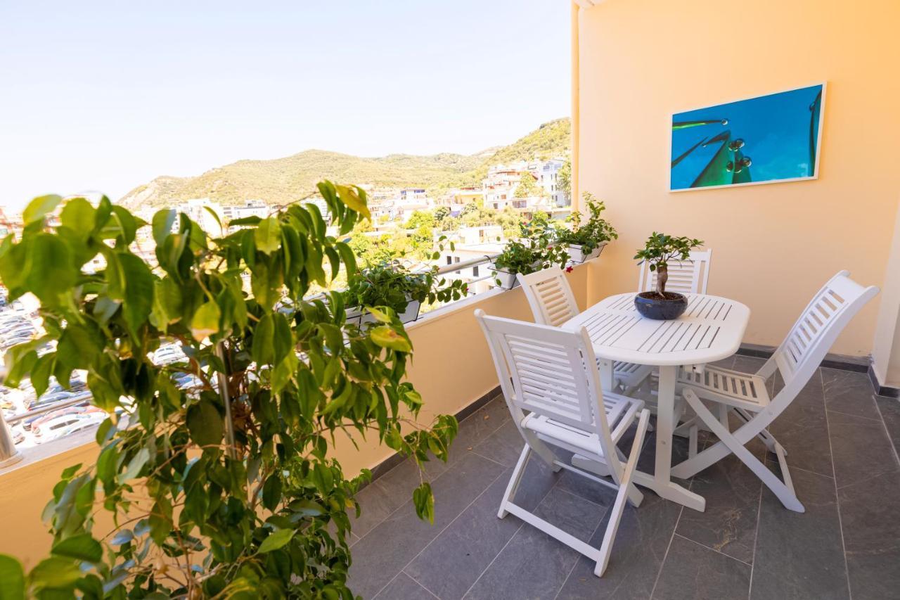 Victoria Lungomare Apartment Vlorë Exteriör bild