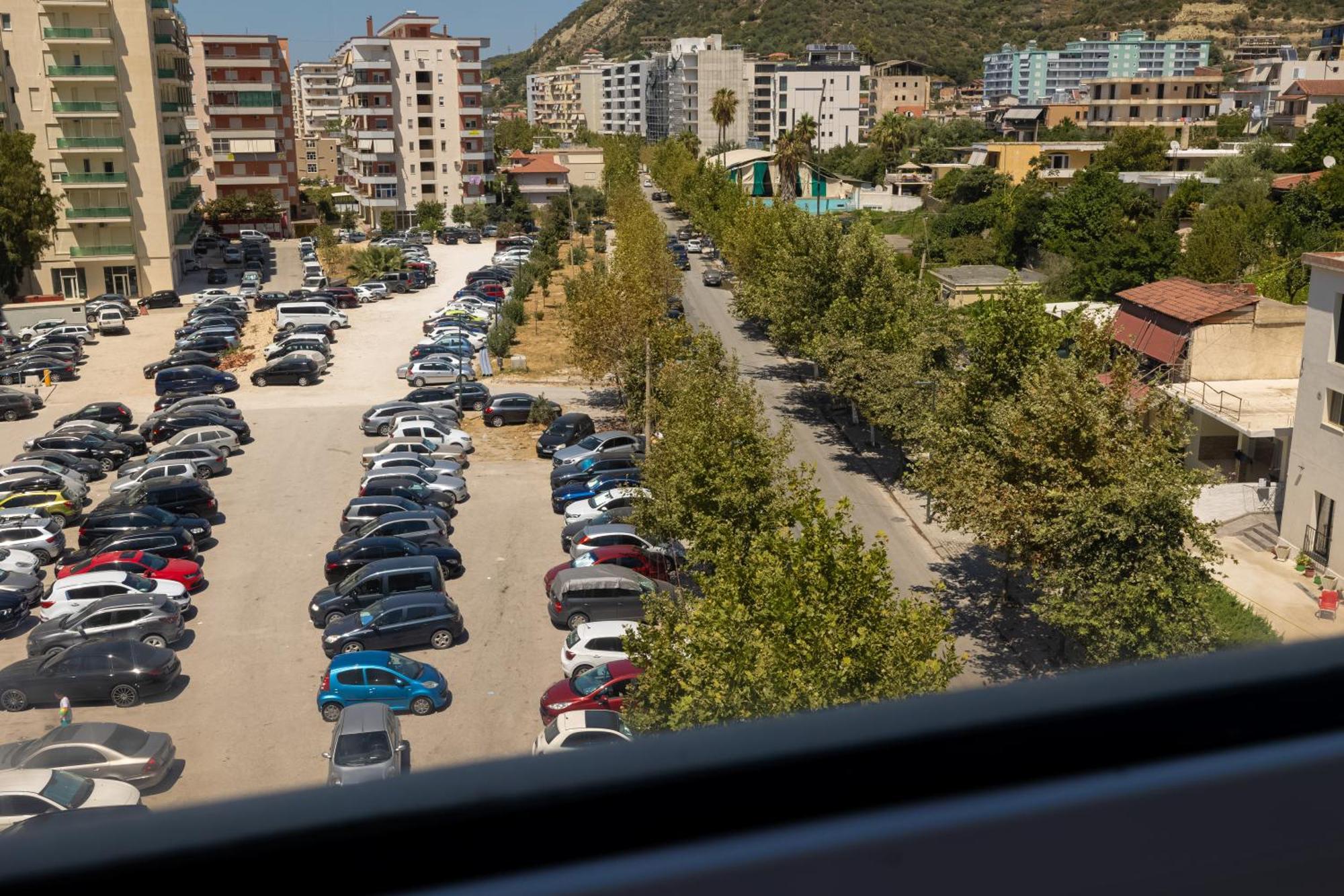 Victoria Lungomare Apartment Vlorë Exteriör bild